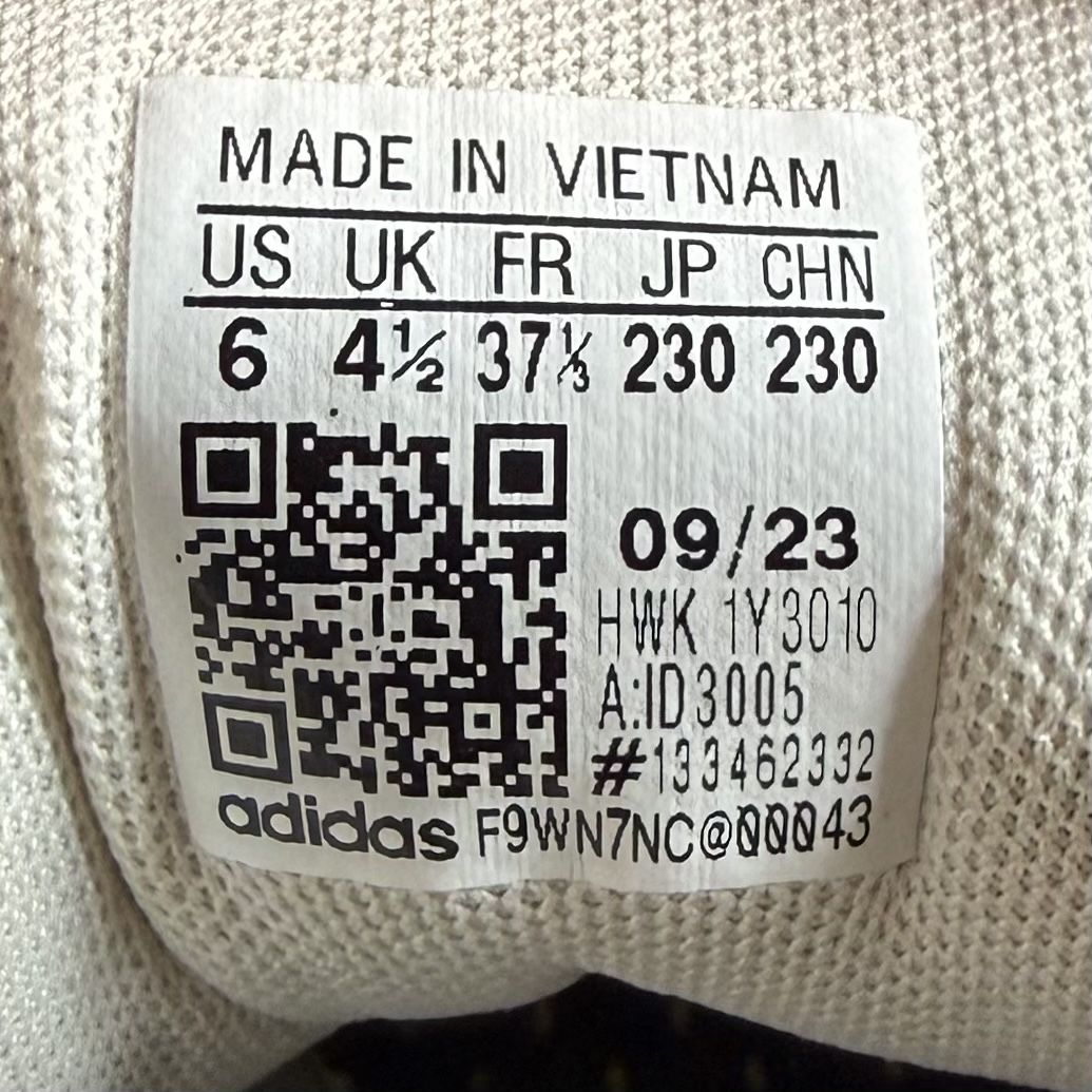 Adidas Chaussures femmes: ADIDAS SNEAKER – Neuf (Voir description) à Pfungen par glittergirl9 2