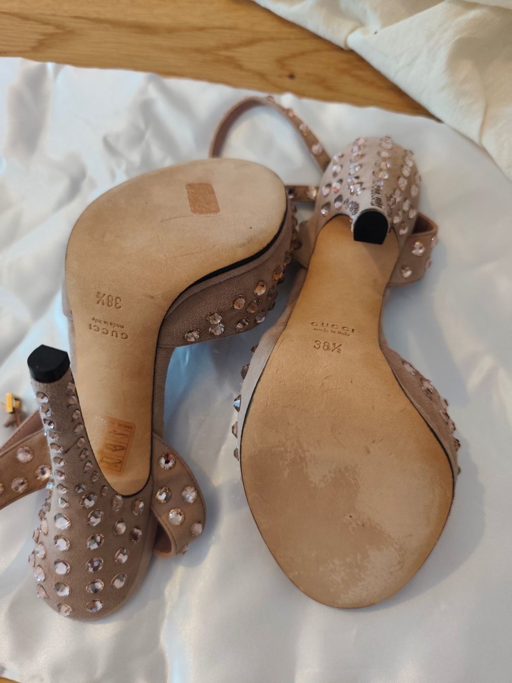 Gucci Chaussures femmes: Talons Gucci – D'occasion à Montreux par LeVintage33 3