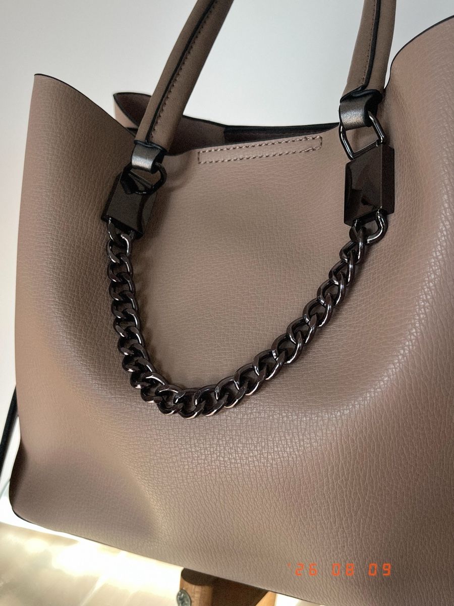 Taschen für Damen: Ledertasche  – Gebraucht aus Zürich von olg_m6st 1