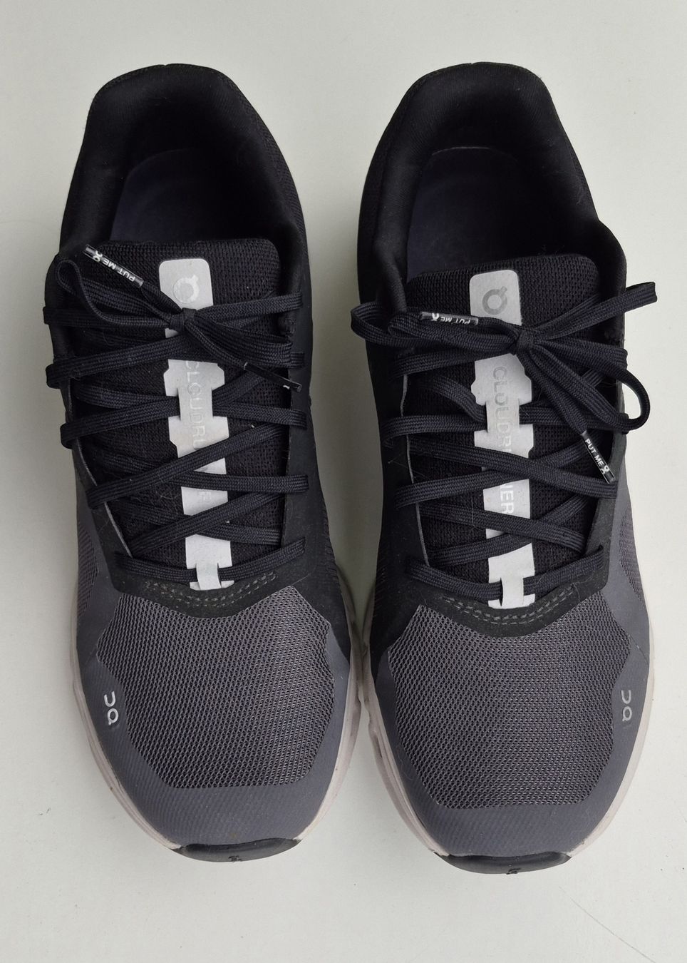 On Chaussures hommes: On Cloudrunner Wide Grösse 44 fast neu – D'occasion à Aesch BL par Sarotti 2