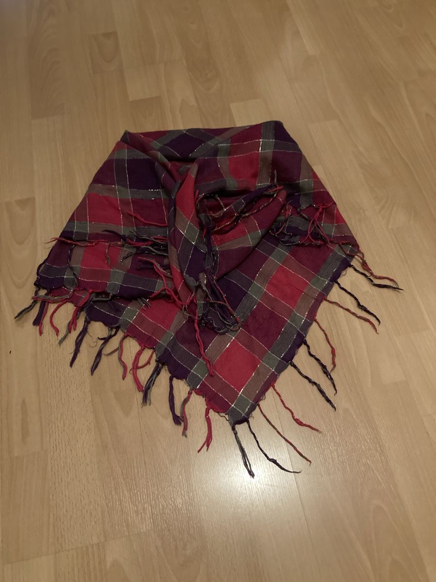 Foulard & Sciarpe: günstiges Foulard – Usato da Geroldswil venduto da schatz1962 2