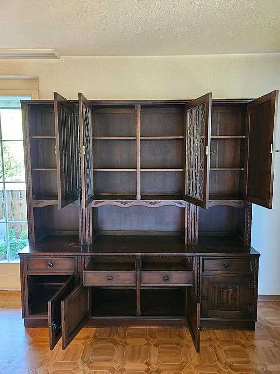 Buffets: Massives Buffet aus dunklem Holz – D'occasion à Kaltenbach par Sebiii14 1