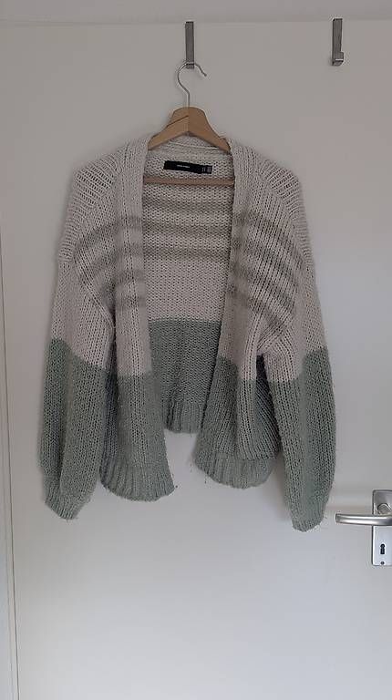 Lotti di vestiti: Kleider, jumpsuit, pullover – Usato da Arosa venduto da fordMK2 1