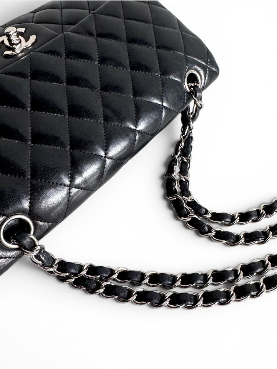 Chanel Borse da donna: CHANEL Classic 11.12 Lambskin Medium Double Flap Tasche – Usato da Kriens venduto da hannaandkiko 6