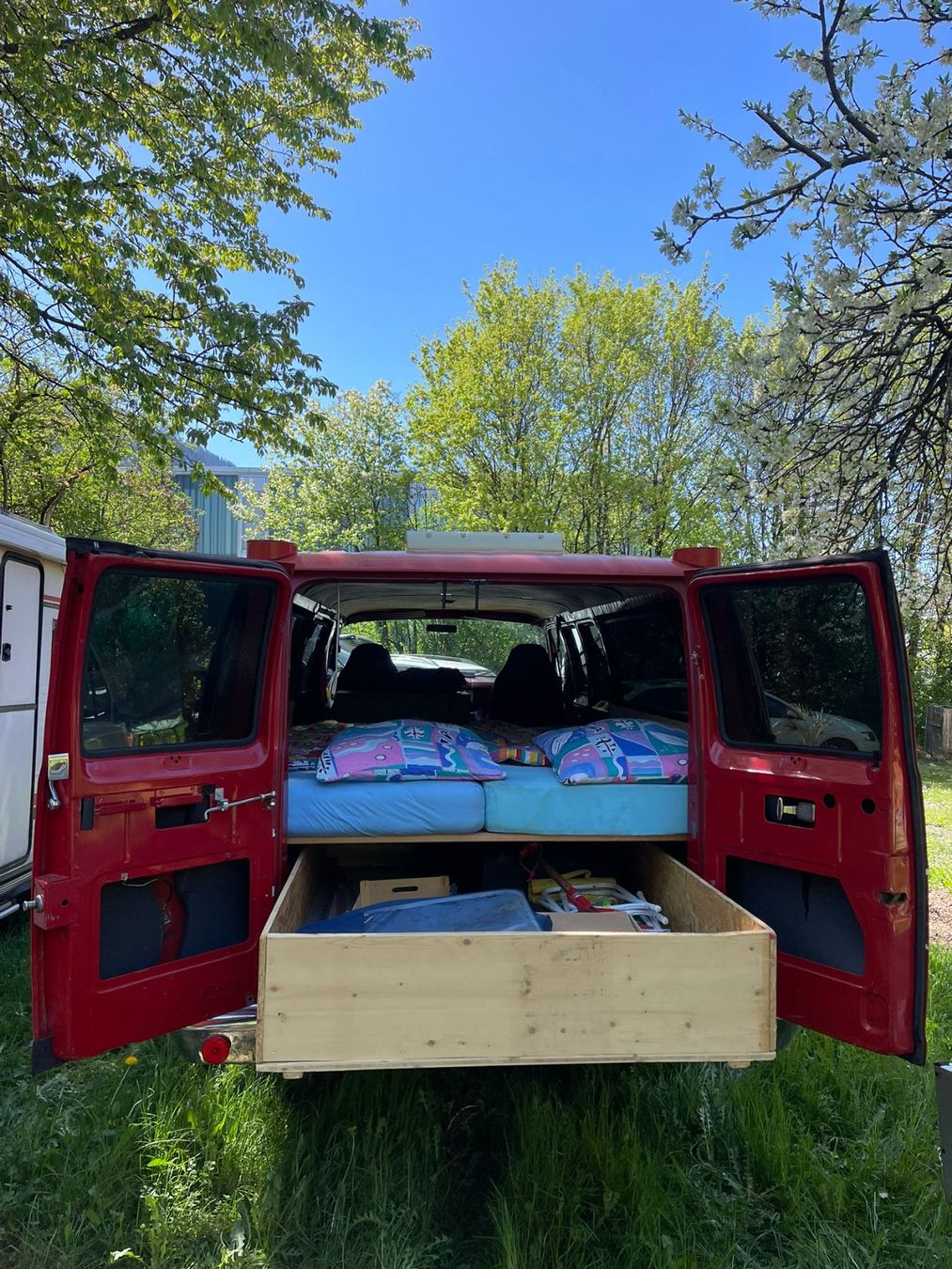Veicoli da campeggio: Mowag Camper Bus – Usato da Chur venduto da furga 3