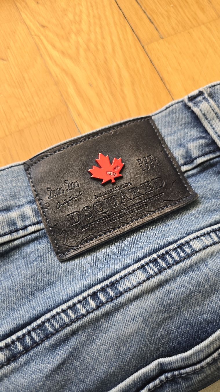Dsquared2 Jeans: Dsquared Jeans Herren – Usato da Emmenbrücke venduto da meu_2j8p 8