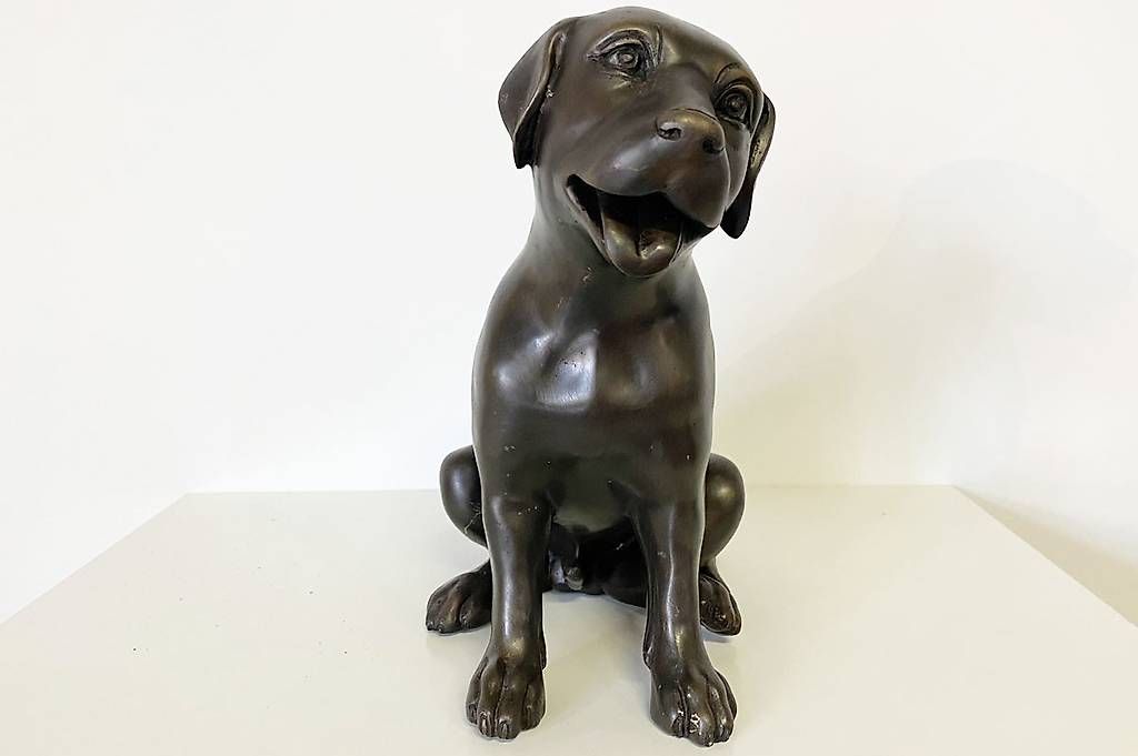 Sculture & Statue: Bronzefigur, kleiner sitzender Labrador – Nuovo (secondo la descrizione) da Ballwil venduto da ClassicGallery 3