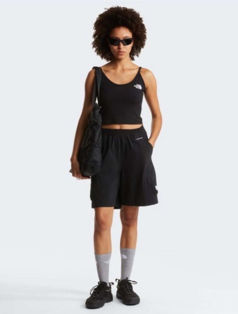 North Face Pantaloni: The North Face Shorts Damen – Nuovo (secondo la descrizione) da Oberrieden venduto da naanuu 1