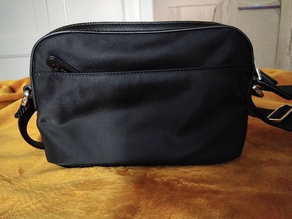 Sonstige Kleidung & Accessoires: Sac Mandarina Duck – Gebraucht aus Peseux von pat_2nd9 2