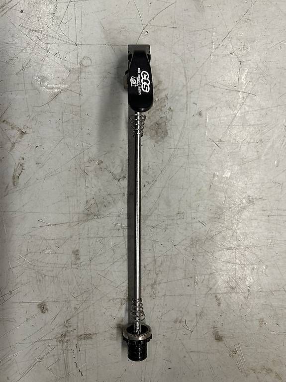 Pezzi di ricambio: Thule Schnellspanner neu – Usato da Bern venduto da kusker 2