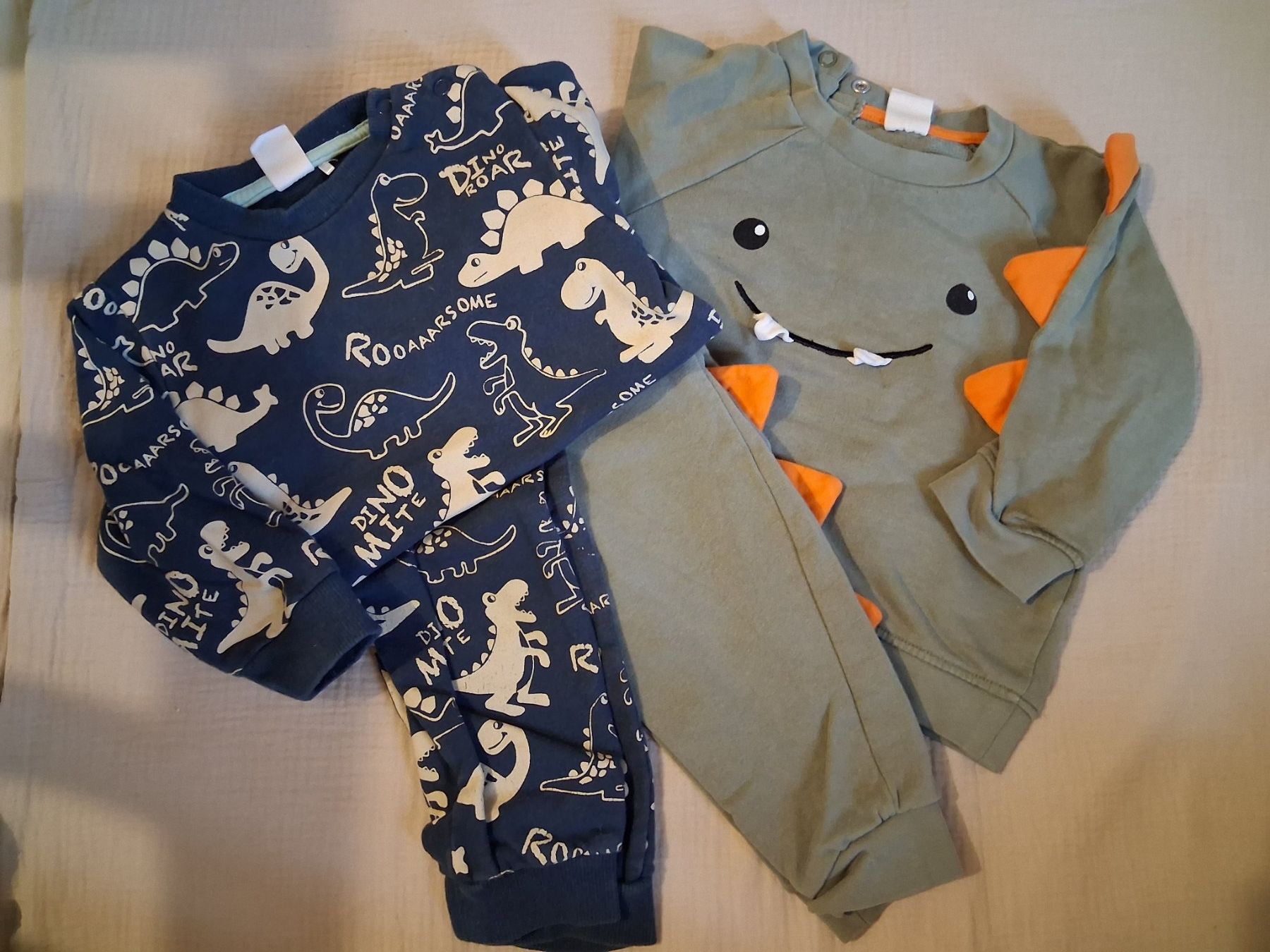 Lotti & Set di vestiti: Kleiderset gr 74/80/86 – Usato da Astano venduto da mclotto 3