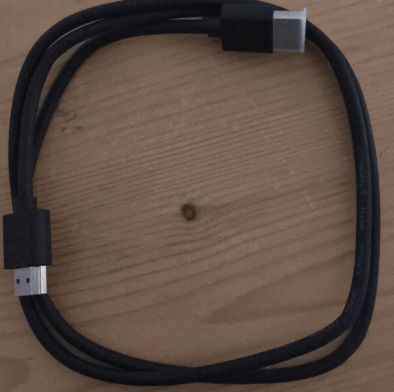 Kabel: HDMI Kabel 1 Meter neuwertig – Gebraucht aus St. Gallen von jaytheiler