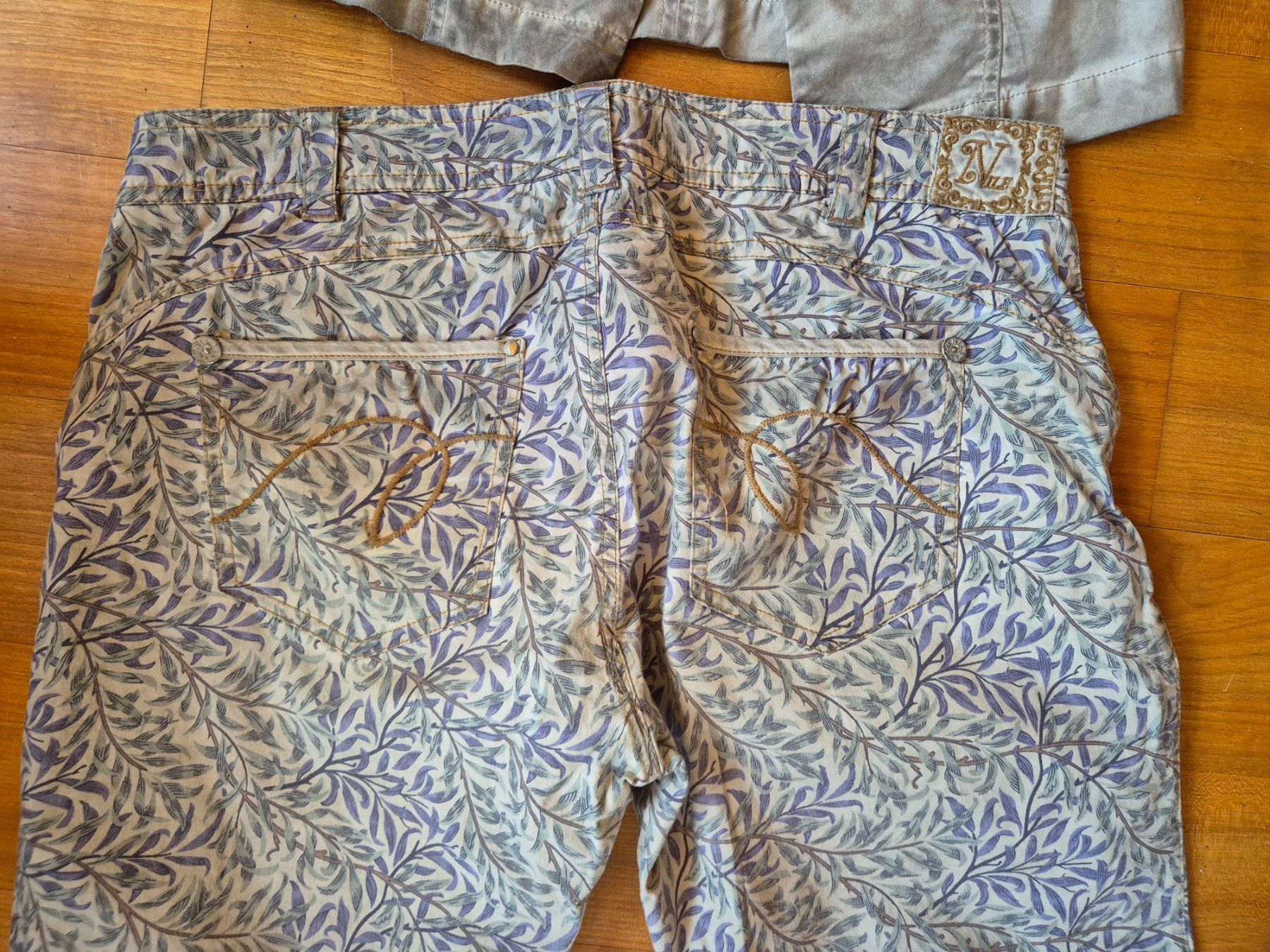 Costumi: NiLE Hose mit Jacket - sehr schön - Grösse M – Usato da Buchs SG venduto da MStBu 6