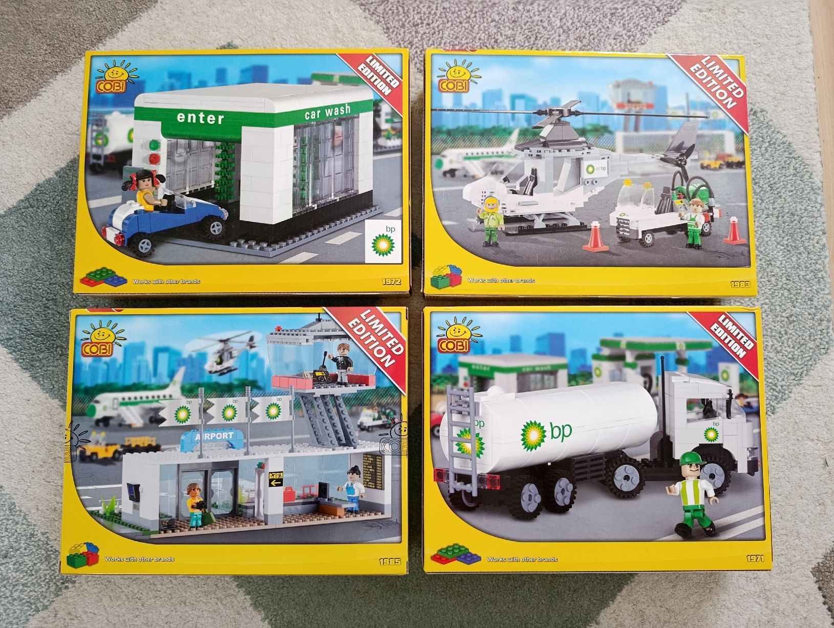 Cobi Kit di costruzioni: 4 x COBI Limited Edition Sets, neu – Nuovo e nell'imballaggio originale da Wil SG venduto da Donaldus 1