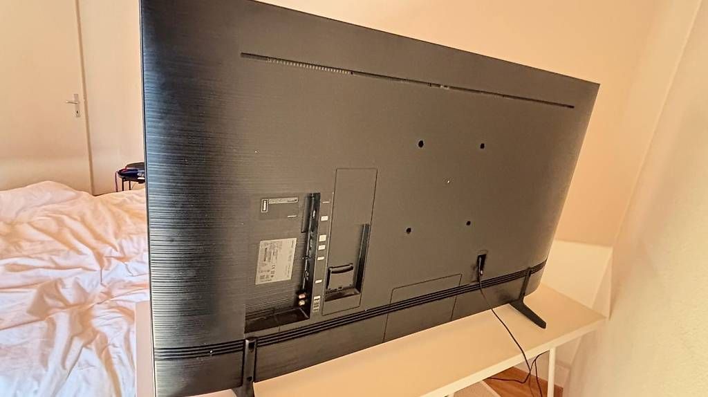 Samsung Televisori: Samsung TV Series 7 NU 7000 – Usato da Zürich venduto da lal_c77h 1