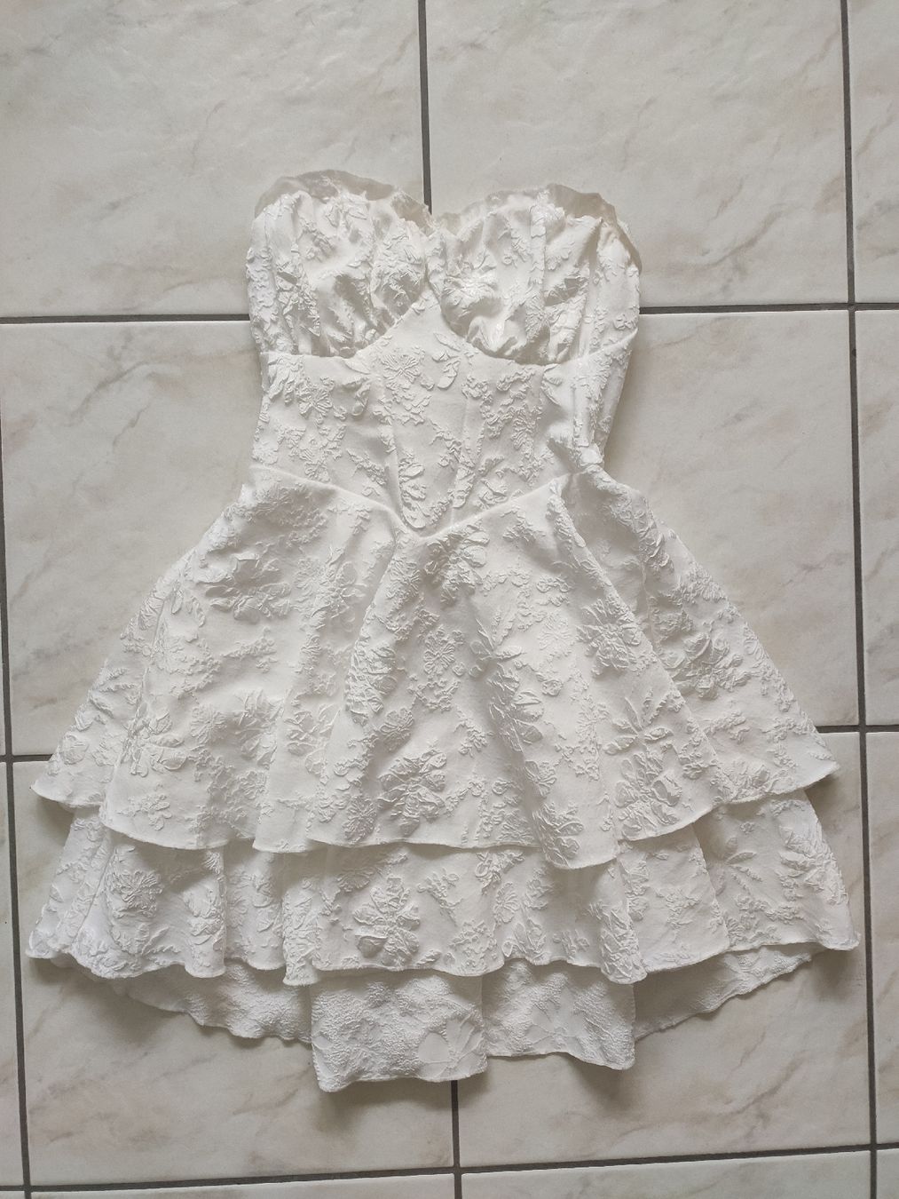 Lotti & Set di vestiti: Sommer Kleiderpaket XS – Usato da Eschenz venduto da Ilaitschi 4