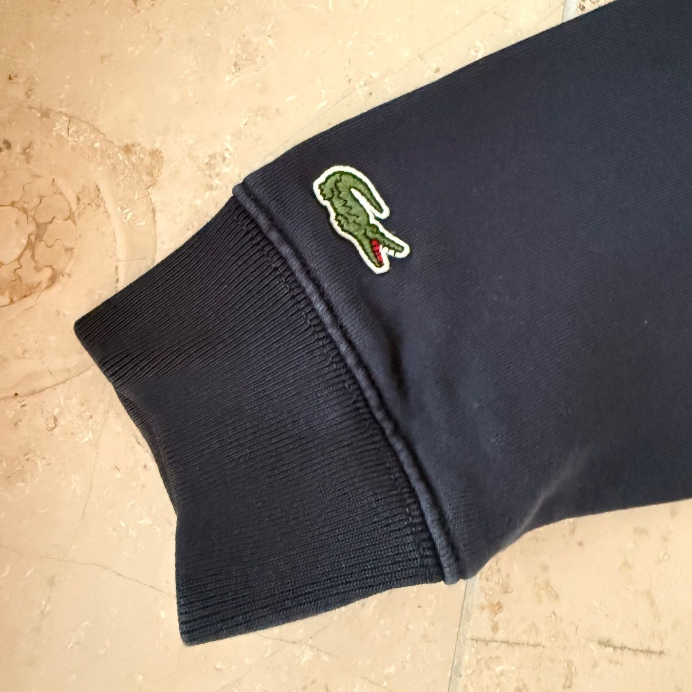 Maglioni & Felpe: Lacoste Kapuzenpullover "Hoodie", dunkelblau gebraucht – Usato da Zürich venduto da secondlife.breeding 4