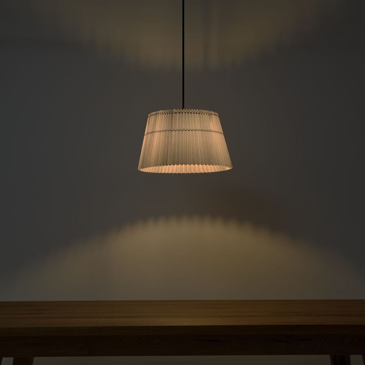 Paralumi: Aurora Lampe E27. Wunderschön. – Usato da Thun venduto da Phoenizier22