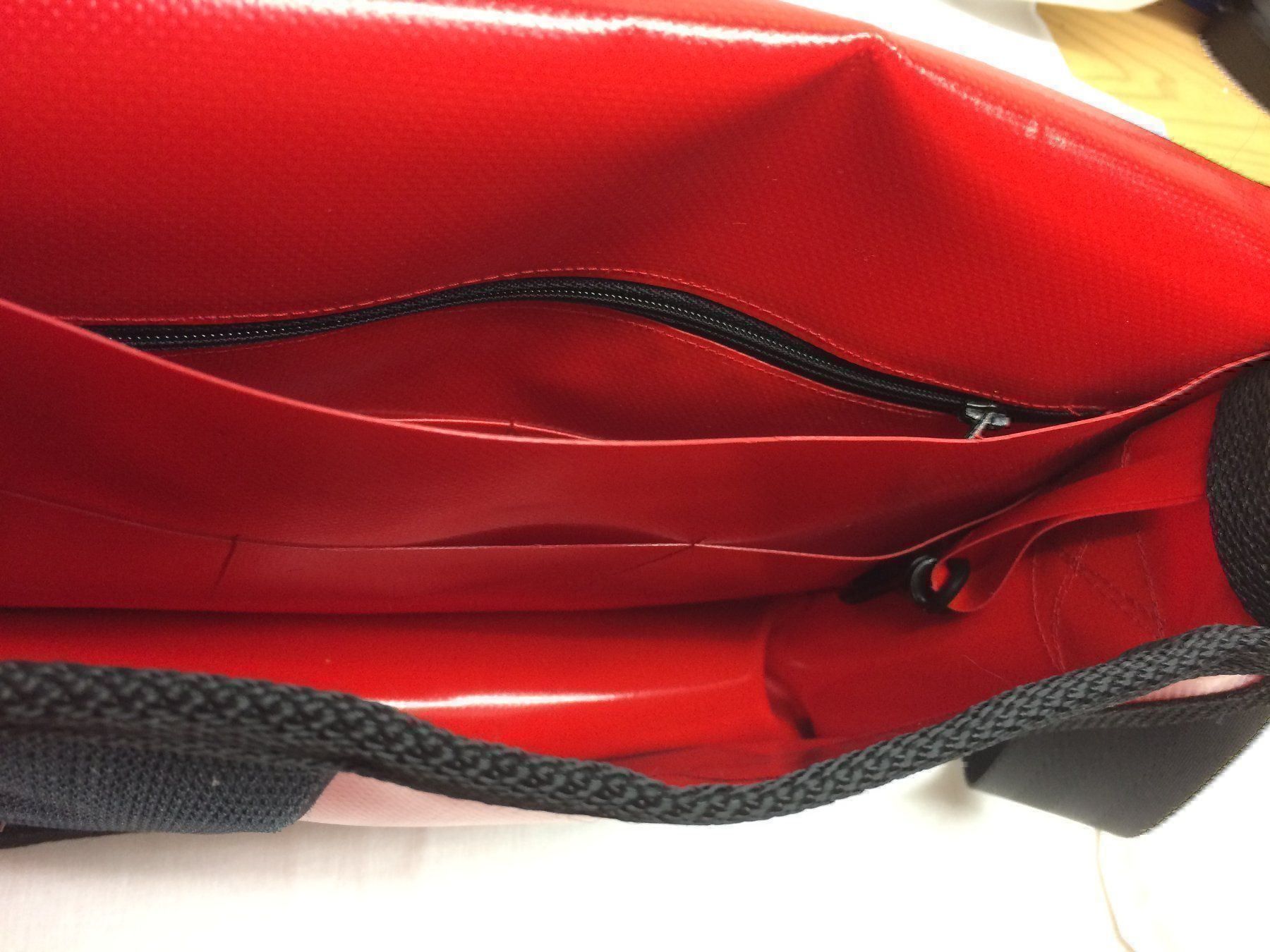Borse da donna: Blachenhandtasche  CHF. 20.00 – Nuovo (secondo la descrizione) da Spreitenbach venduto da Margot-09 3