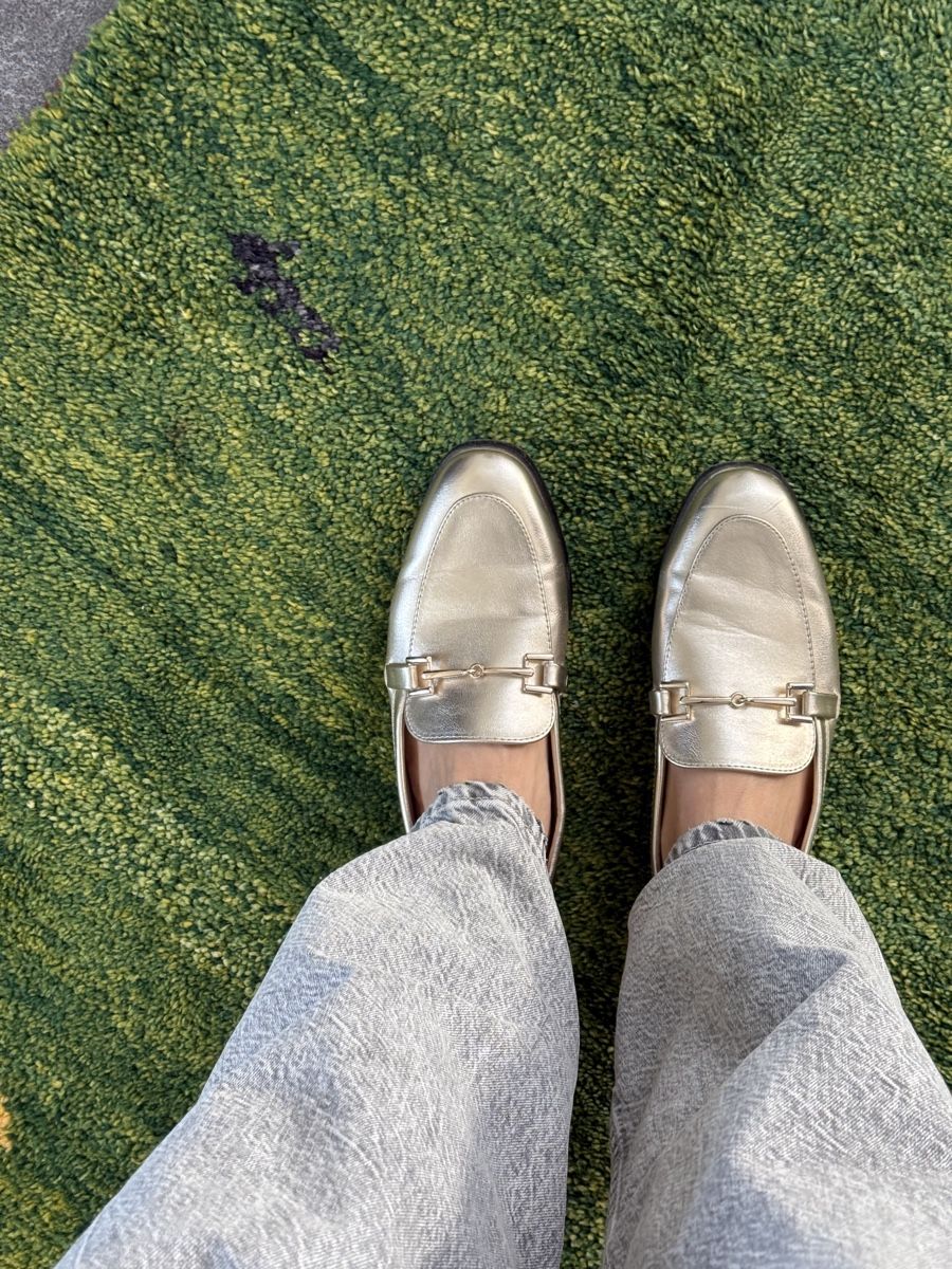 H&M Herrenschuhe: H&M gold loafers 36 – Gebraucht aus Zürich von Allwelcome 1