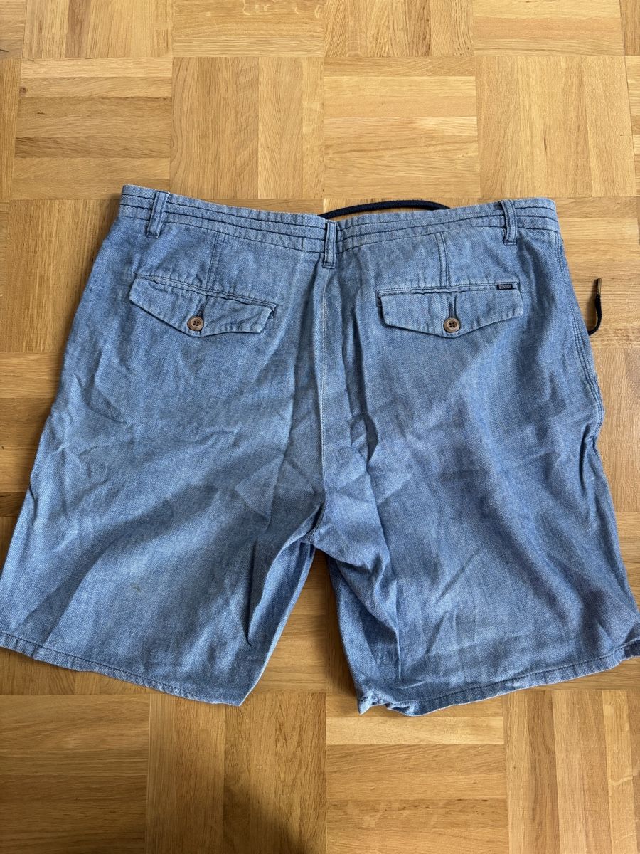 Pantaloni: Kurze Hosen – Usato da Basel venduto da rebecca_b 1