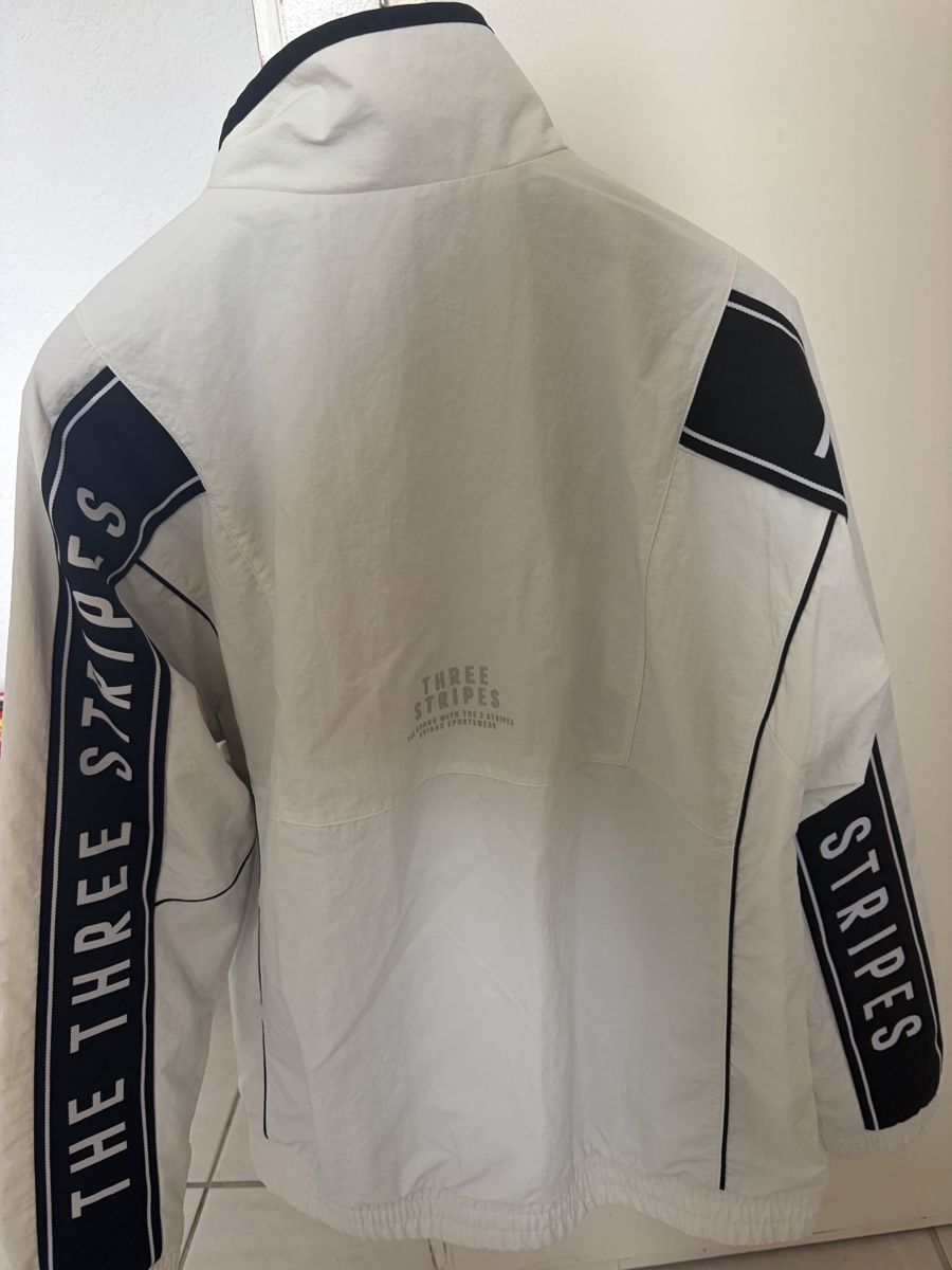 Adidas Jacken: Adidas Jacke – Neu (gemäss Beschreibung) aus Zürich von lsh 1