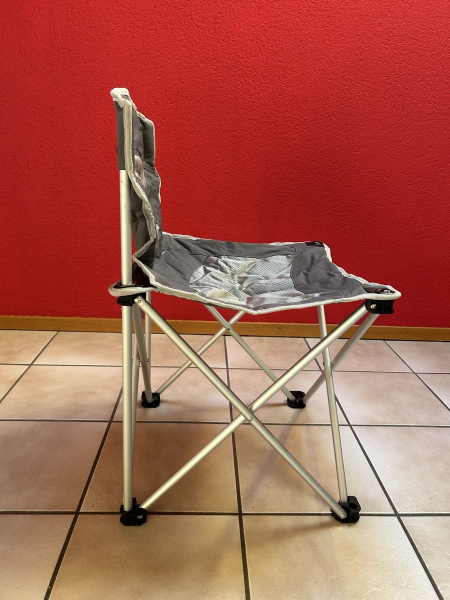 Chaises: Praktische Campingstühle – D'occasion à Koppigen par Dragstarcello 1