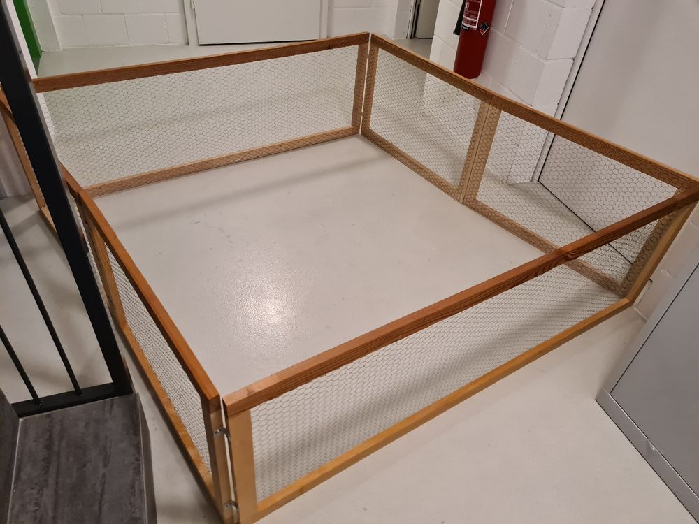 Lxvckly Haustier-Laufstall Metallgitter - DIY Freilaufgehege Für Kleintiere Schwarz