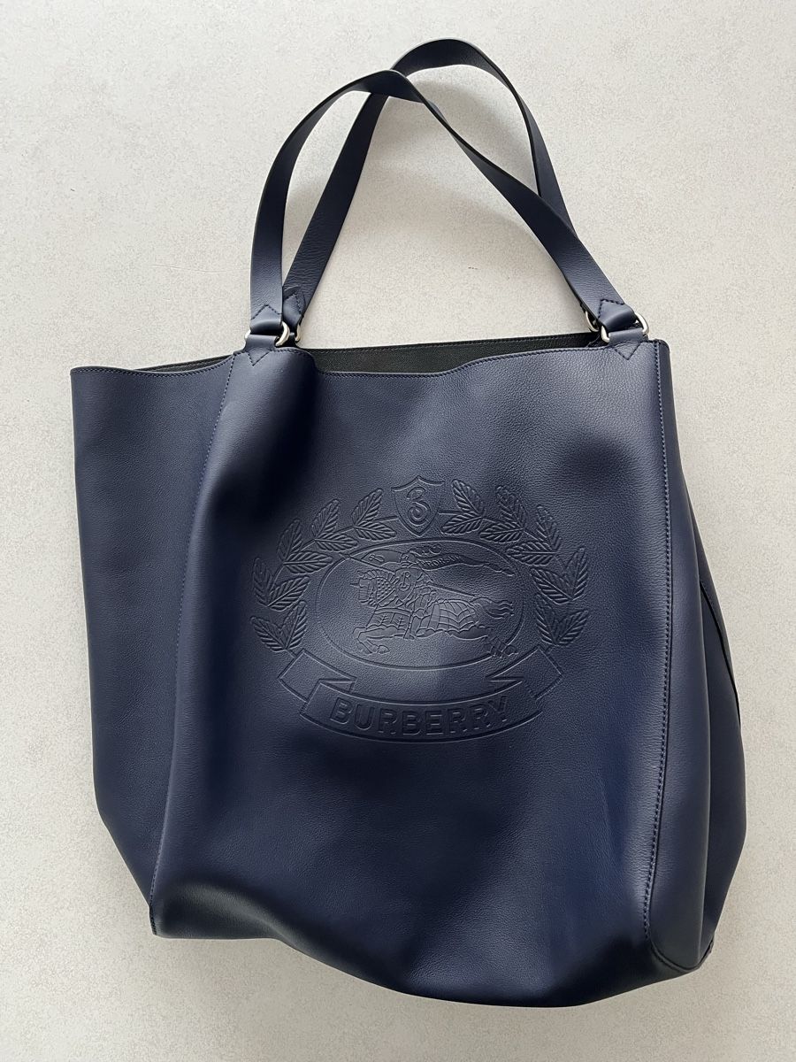 Burberry Taschen für Damen: Burberry large Crest Leder Tasche  – Gebraucht aus Wetzikon ZH von diaso