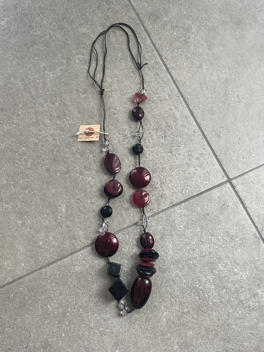 Catenine: Collana in plastica – Nuovo (secondo la descrizione) da murten venduto da Ester09
