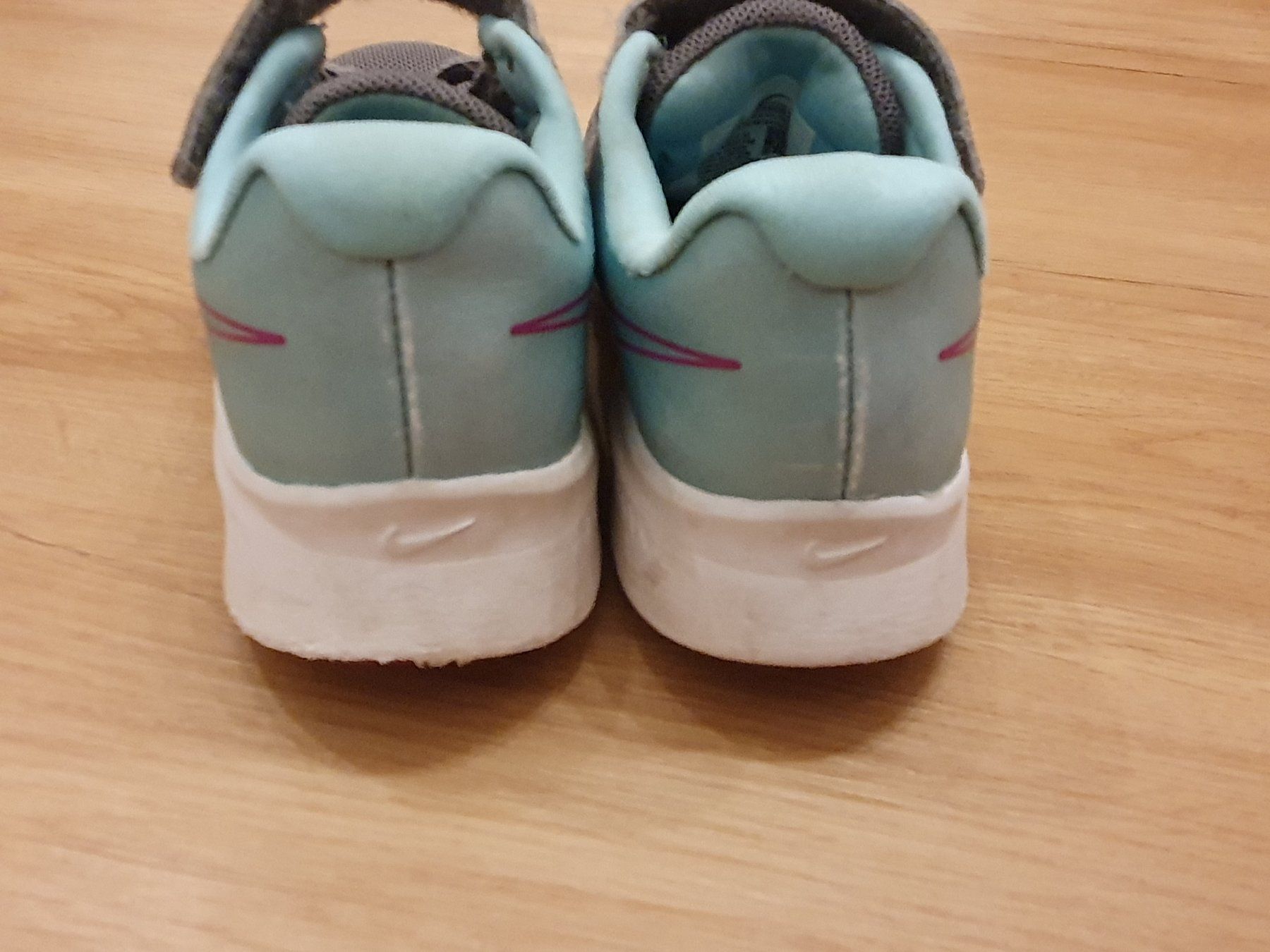 Nike Scarpe per ragazze: Nike Sneaker, Gr. 28 – Usato da Heinrichswil venduto da frankie19860 4
