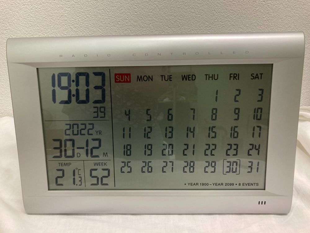 Kalender Digital mit Batterien, mit Zeit, Zimmertempratur Kaufen auf