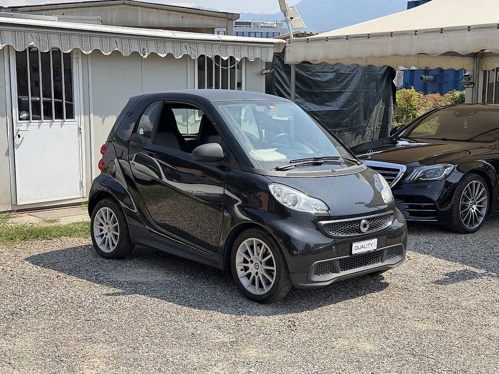 Autos: Smart fortwo 1.0 mhd (AUTOMATICA - TARGABILE) – D'occasion à Agno par jonnyautosagl