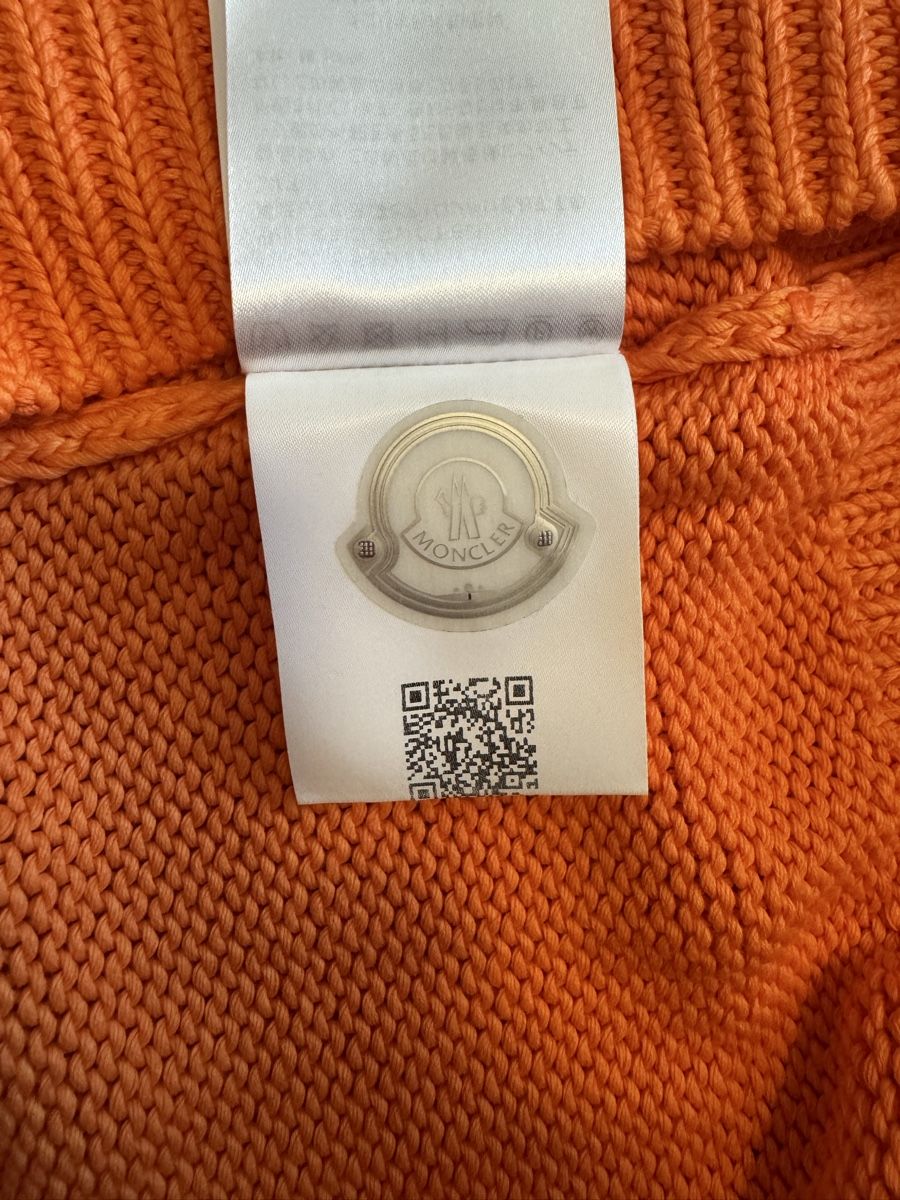 Moncler Pullover & Sweatshirts: Moncler Pullover  – Gebraucht aus Bern von Mancini 4