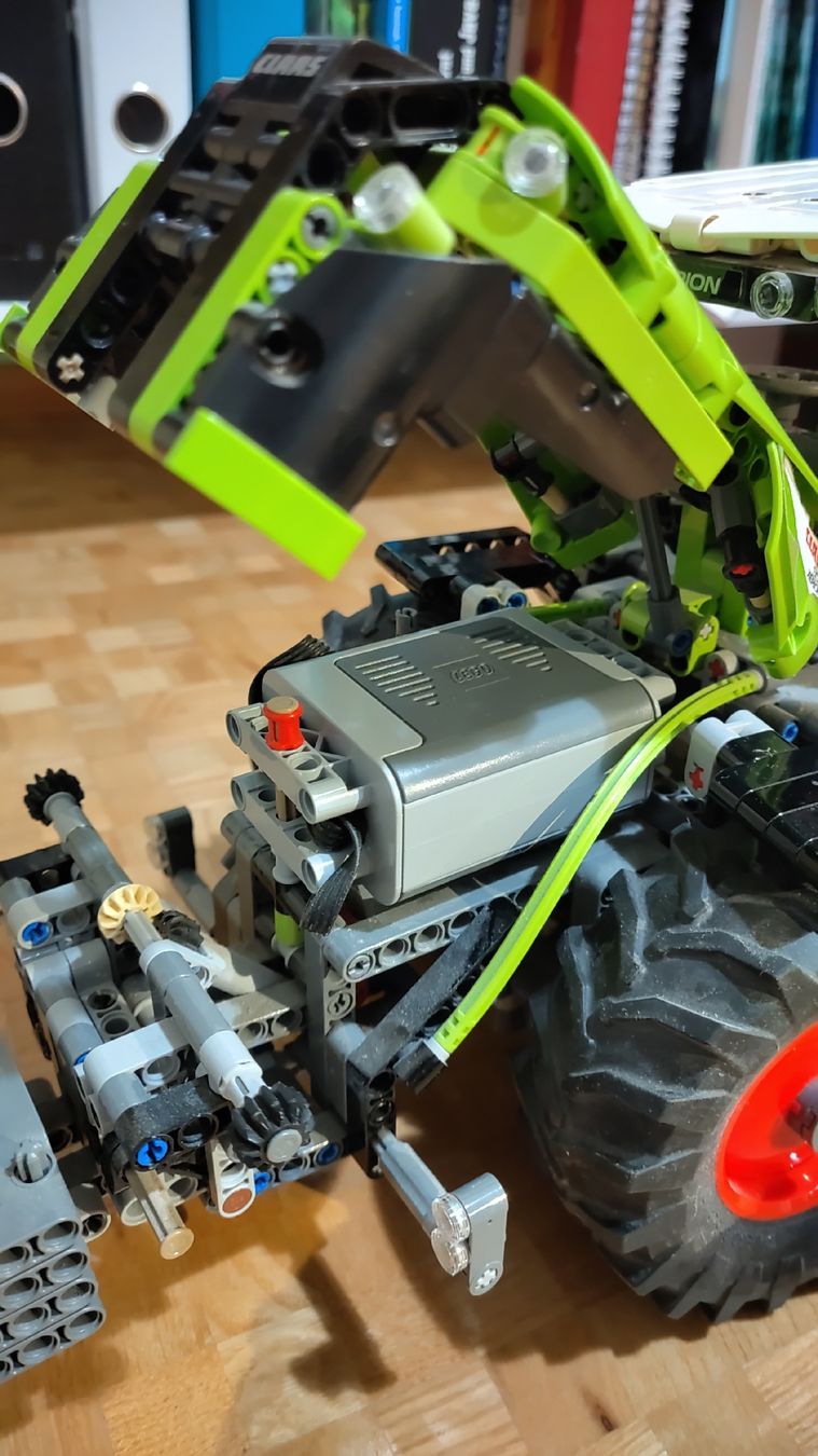 Lego Giocattoli: LEGO Technic 42054 Claas Xerion Traktor – Usato da Walenstadt venduto da risoluto 2