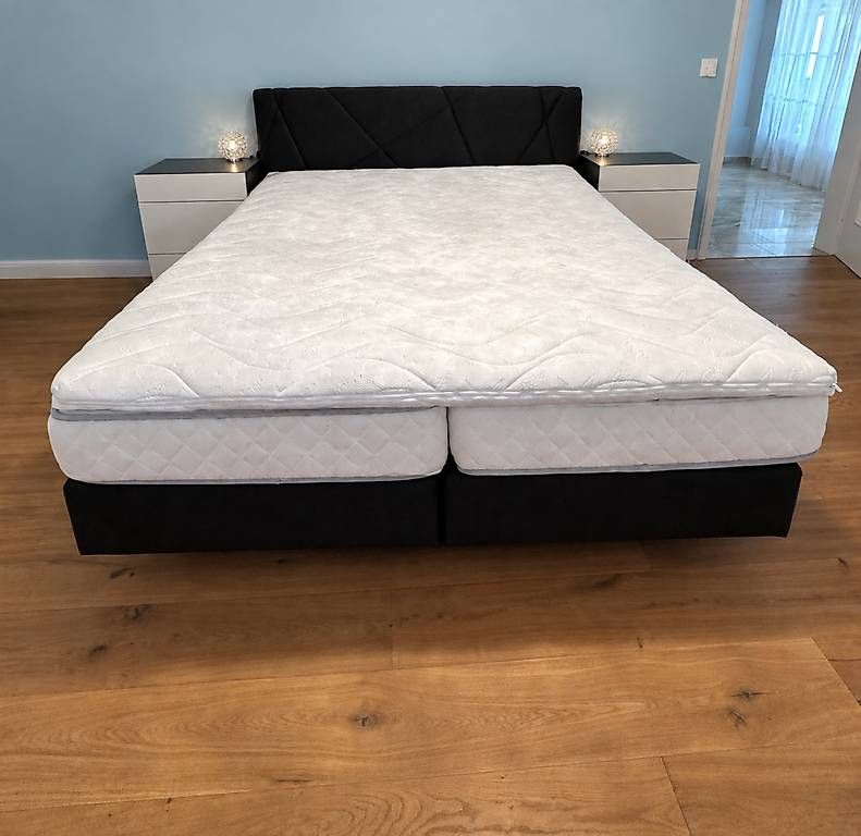 Lits: Boxspringbett – D'occasion à Oeschgen par Flower030