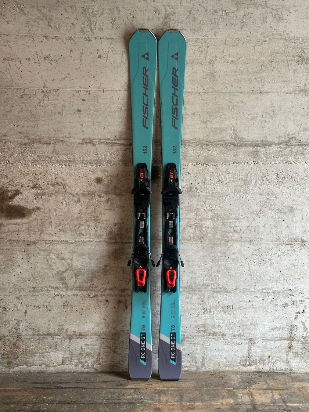 Fischer Sci: Fischer RC ONE Ski 165CM – Usato da Emmenbrücke venduto da karkarkar