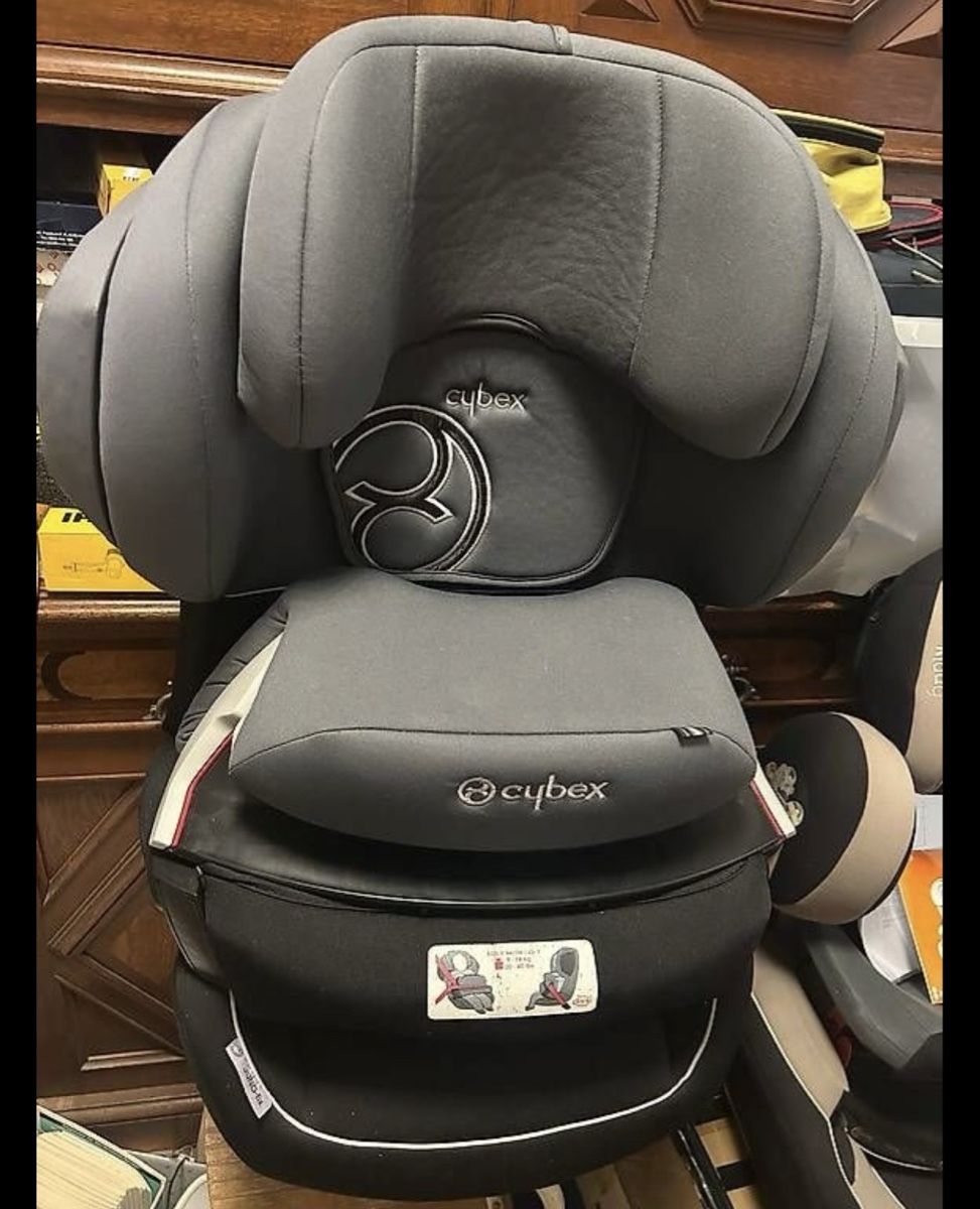 Cybex Seggiolini per auto: Cybex Juno 2-Fix Kinderautositz mit Fangkörper – Usato da Füllinsdorf venduto da GoldenLeaf