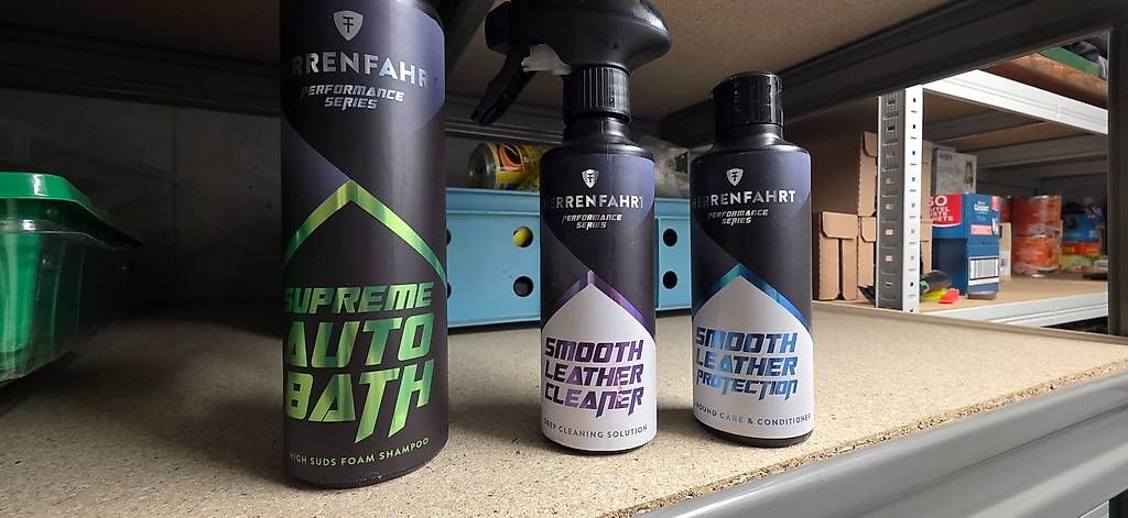 Produits de nettoyage & entretien: Herrenfahrt Autopflege – D'occasion à Unterkulm par Spaescu