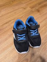 Dünne Sneaker aus Stoff, Hallenturnschuhe Gr. 30