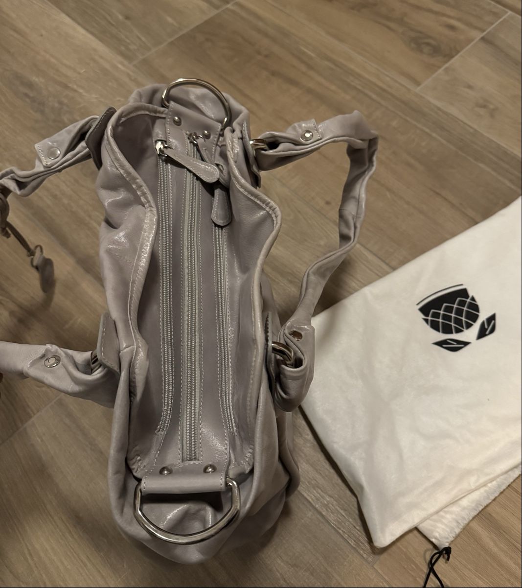 Navyboot Borse da donna: NEUE Navyboot Handtasche, hellgrau – Nuovo (secondo la descrizione) da Schlattingen venduto da ReCoGi 1