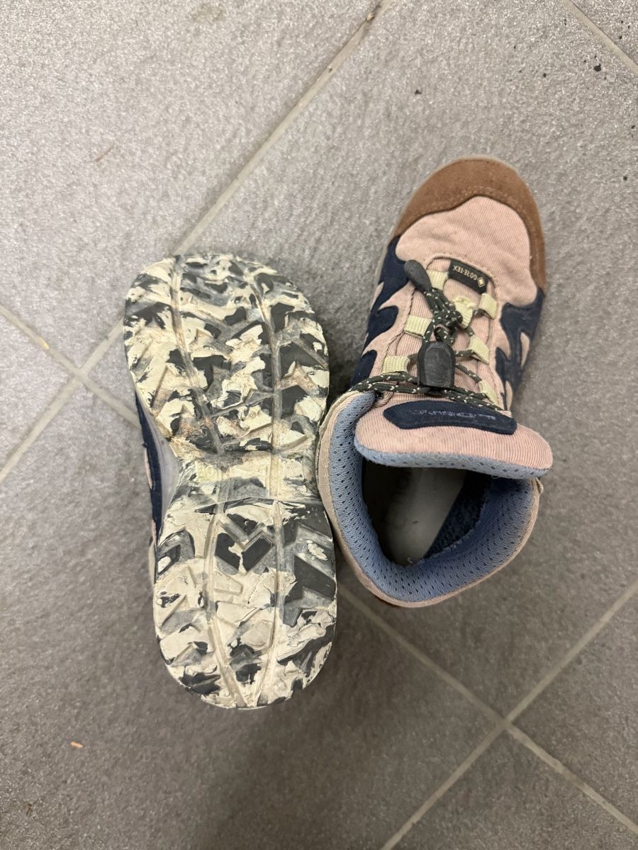 Lowa Chaussures garçon: Gut erhaltene Namuk Wanderschuhe  – D'occasion à Au SG par Sukirl 2