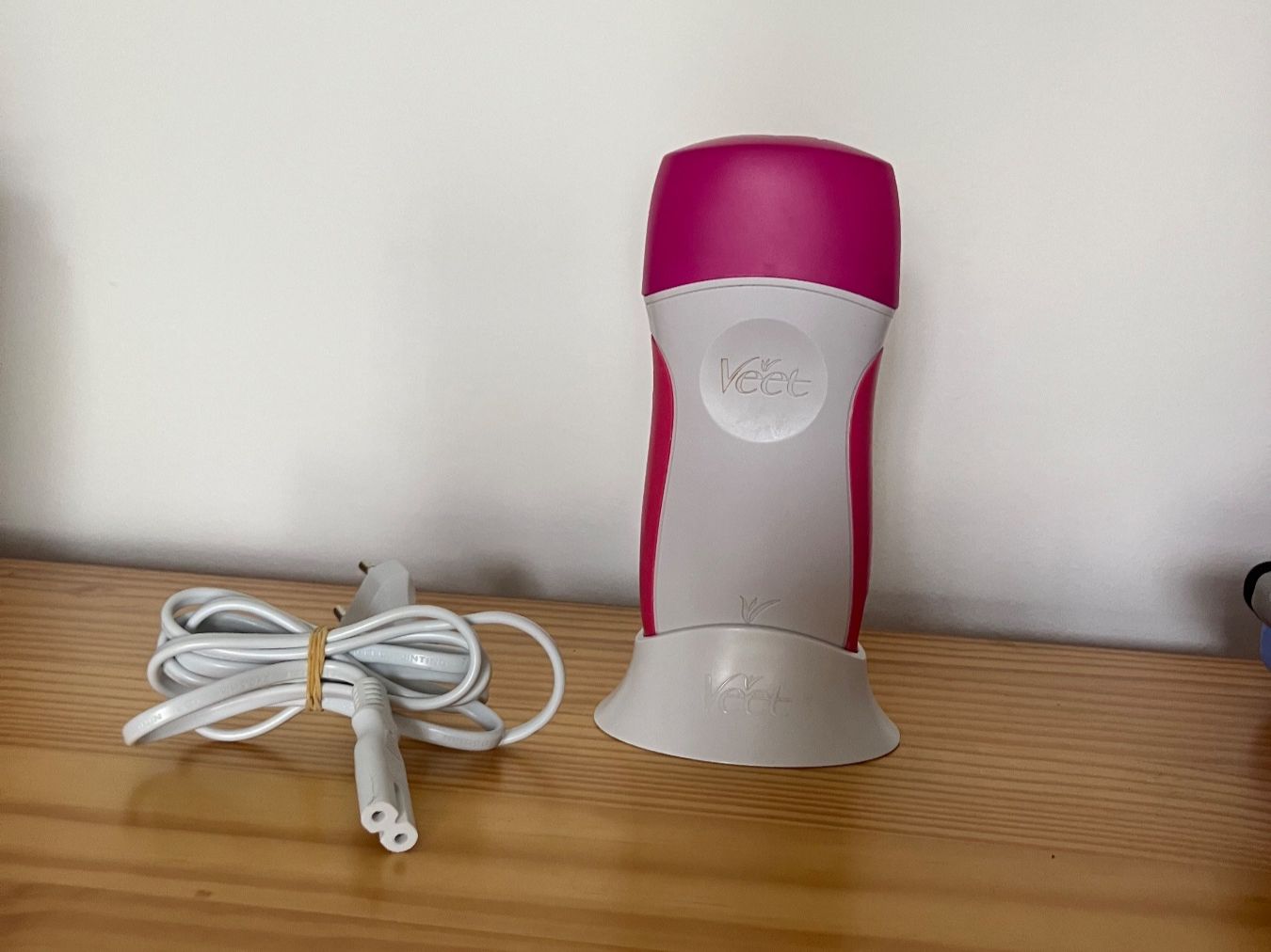 Veet Altro per la cura del corpo: Scaldascera Veet con cavo e base – Usato da Mezzovico venduto da bai_td2m