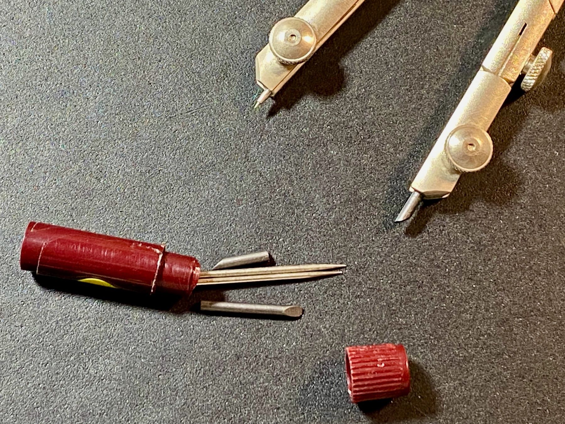 Zirkel: Zirkel Rotring Convex mit Schachtel – Gebraucht aus Rütihof von Bashful 2