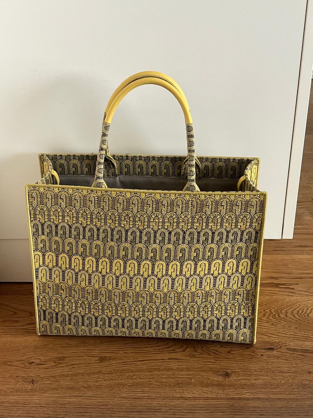 Furla Taschen für Damen: Furla Tote Bag gelb – Gebraucht aus Romanshorn von Sophielang 1