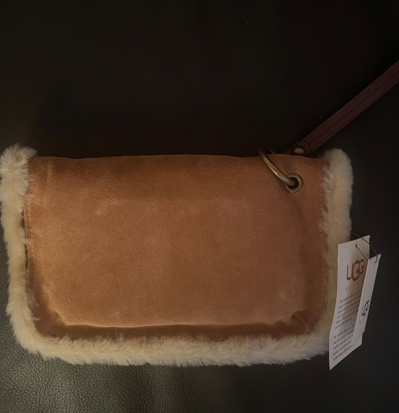 Ugg Borse da donna: UGG australia Pochette - N E U – Nuovo (secondo la descrizione) da Hünenberg See venduto da DND5 1
