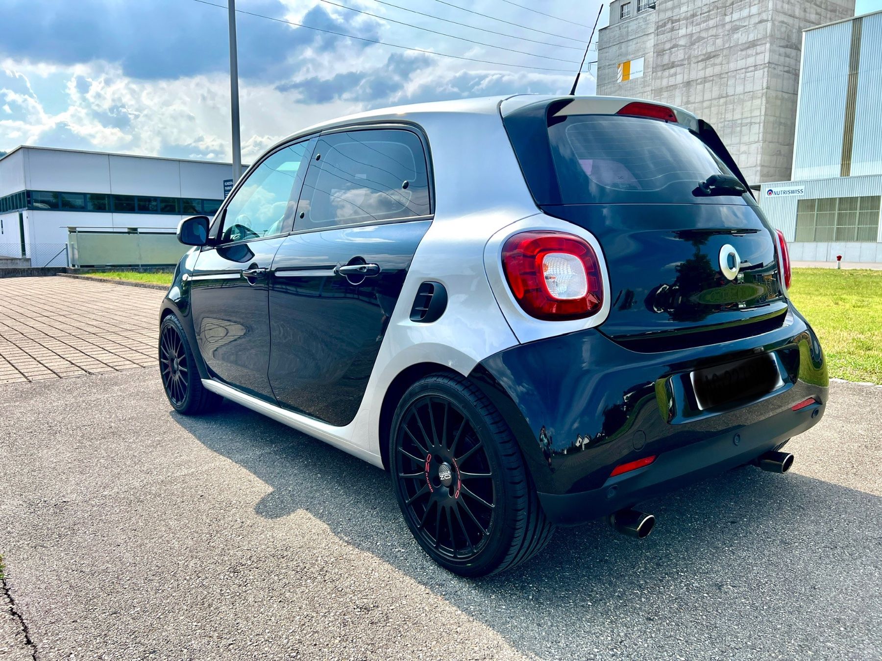 Smart Automobili: Smart ForFour mit OZ und Brabus felgen – Usato da Wohlen AG venduto da Apo2k 3