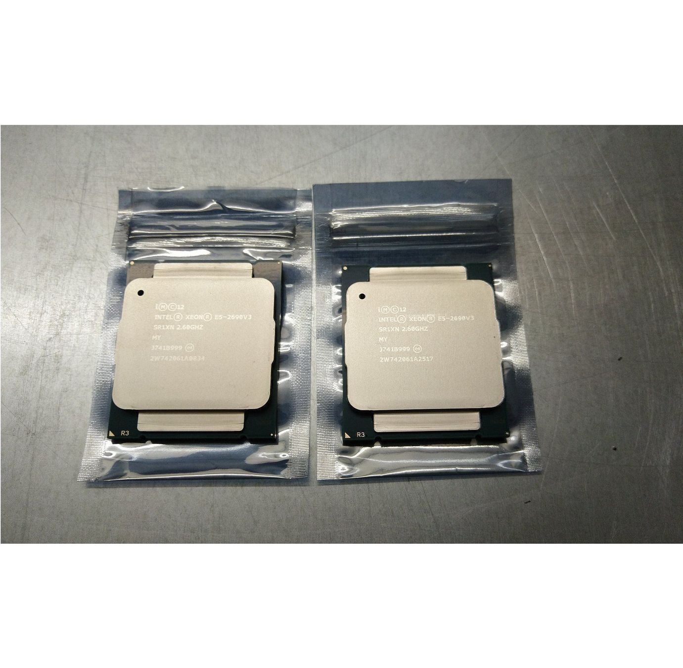 Intel Server: CPU Upgradekit Intel 2x E5-2690v3 mit 12 Cores – Usato da Hägendorf venduto da serverstore365