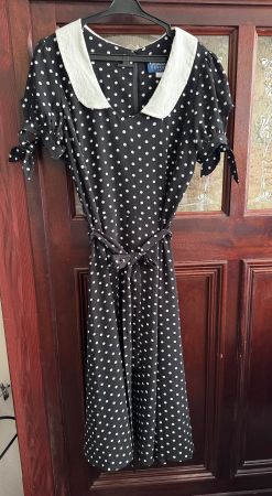 Polka Dot Kleid Collectif Vintage London