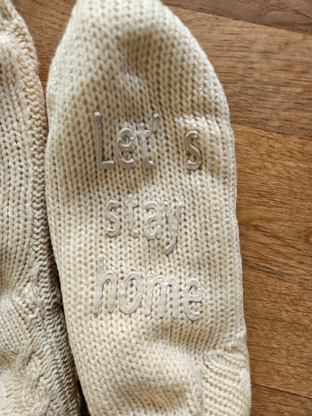 Calze: Warme Haussocken mit Bommeln beige – Nuovo (secondo la descrizione) da Liestal venduto da corneb 1